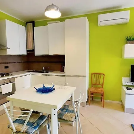 Apartment Colors Pool *