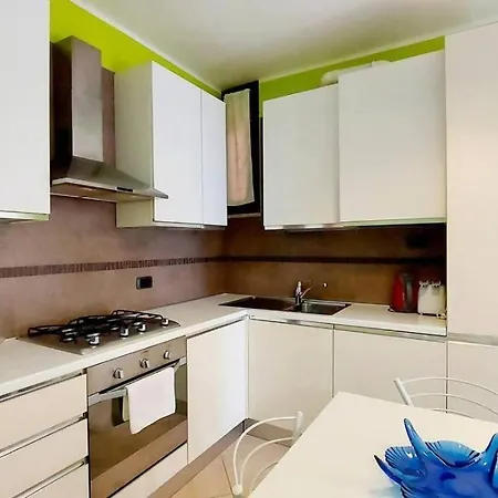 Apartment Colors Pool Bardolino