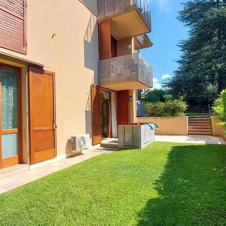 Apartment Colors Pool Bardolino